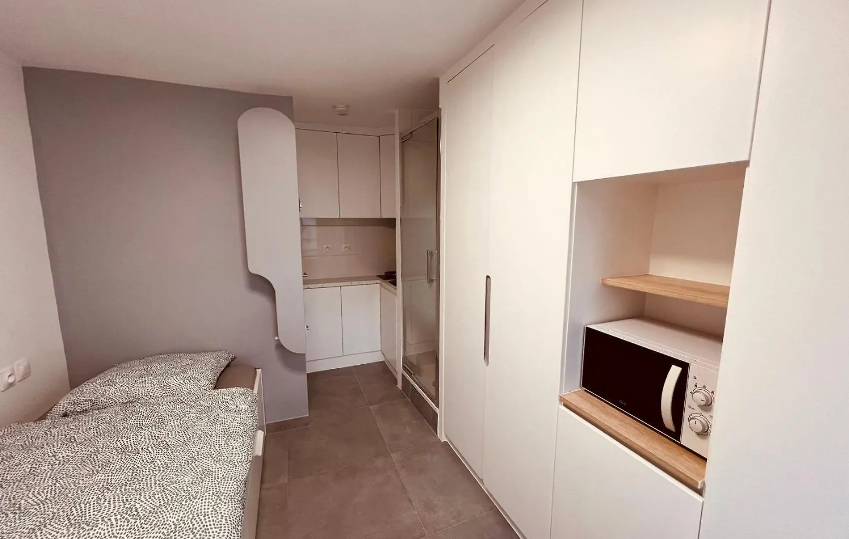 Charming Studio Near Chatelet Saint Sauveur Paris Apartment