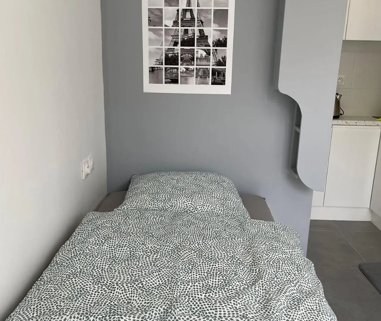 Charming Studio Near Chatelet Saint Sauveur Paris Fransa